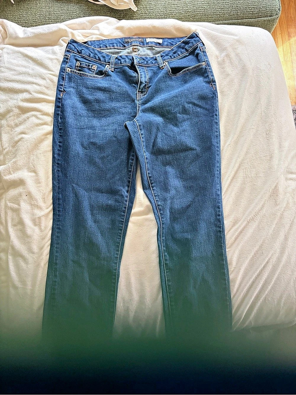 Aeropostale Boot Cut Jeans in Blue